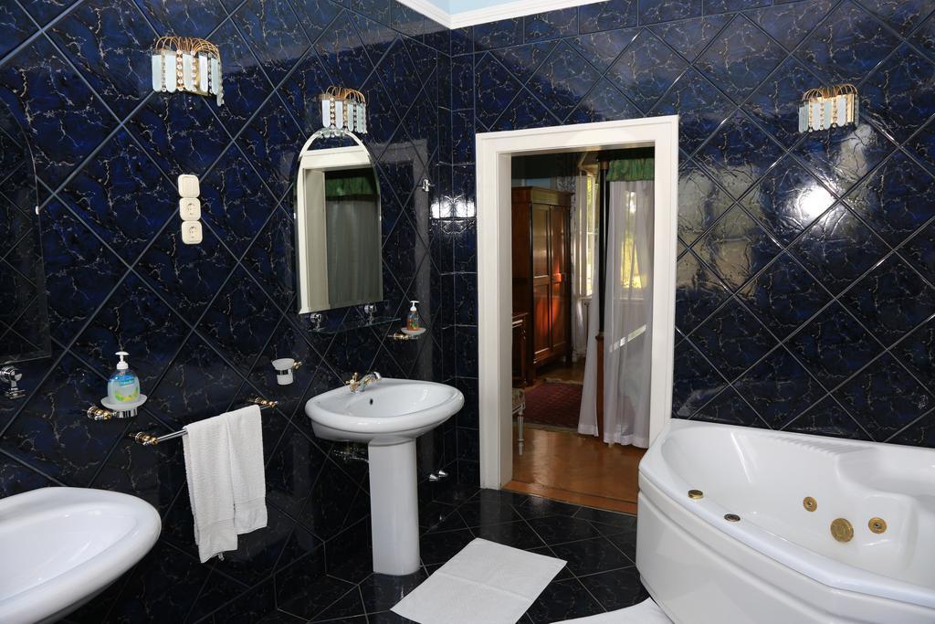 Sir David Balaton Castle Apartmanok บาลาตอนส์เซแปซด์ ภายนอก รูปภาพ