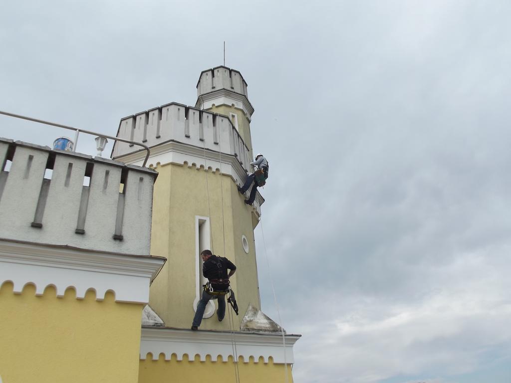 Sir David Balaton Castle Apartmanok บาลาตอนส์เซแปซด์ ภายนอก รูปภาพ