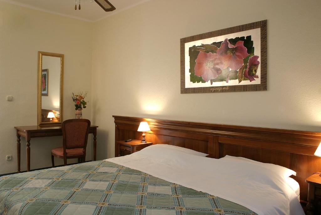 Sir David Balaton Castle Apartmanok บาลาตอนส์เซแปซด์ ภายนอก รูปภาพ
