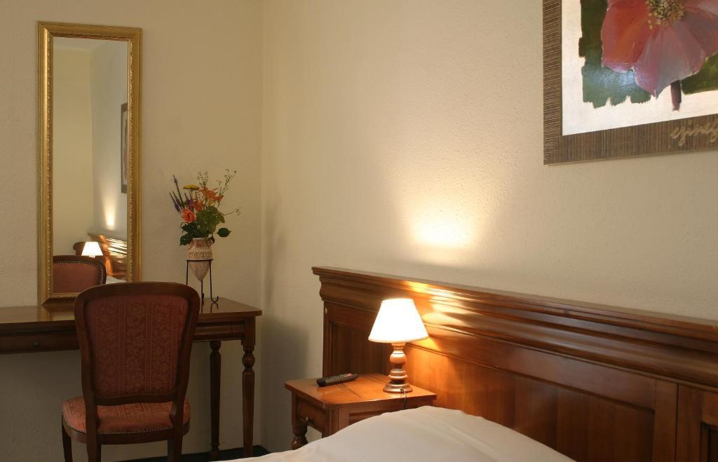 Sir David Balaton Castle Apartmanok บาลาตอนส์เซแปซด์ ภายนอก รูปภาพ