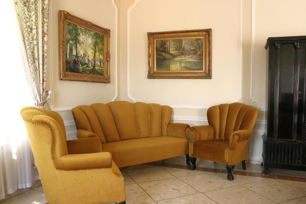 Sir David Balaton Castle Apartmanok บาลาตอนส์เซแปซด์ ภายนอก รูปภาพ