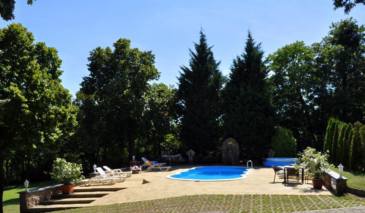 Sir David Balaton Castle Apartmanok บาลาตอนส์เซแปซด์ ภายนอก รูปภาพ