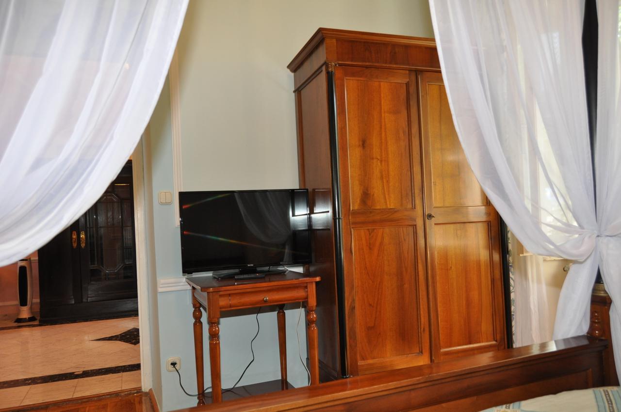 Sir David Balaton Castle Apartmanok บาลาตอนส์เซแปซด์ ภายนอก รูปภาพ