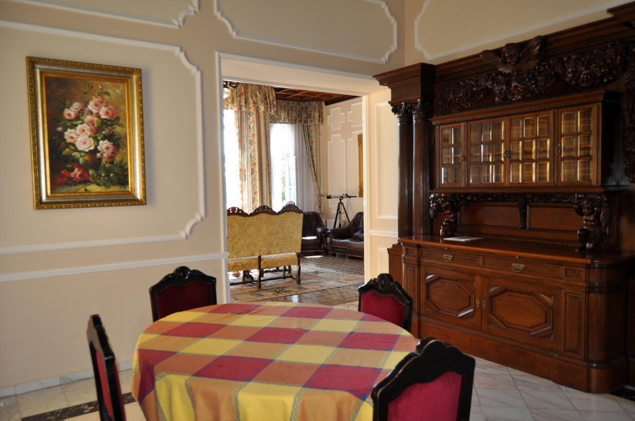 Sir David Balaton Castle Apartmanok บาลาตอนส์เซแปซด์ ภายนอก รูปภาพ